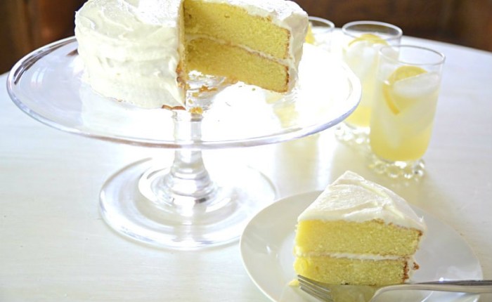 Lemonade and Sponge&nbsp;Cake